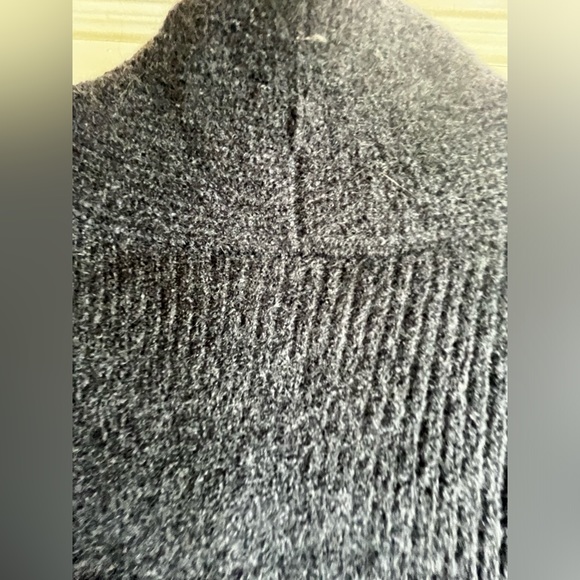 Wilfred Aritzia Merino sleeveless duster (M) - Picture 4 of 8